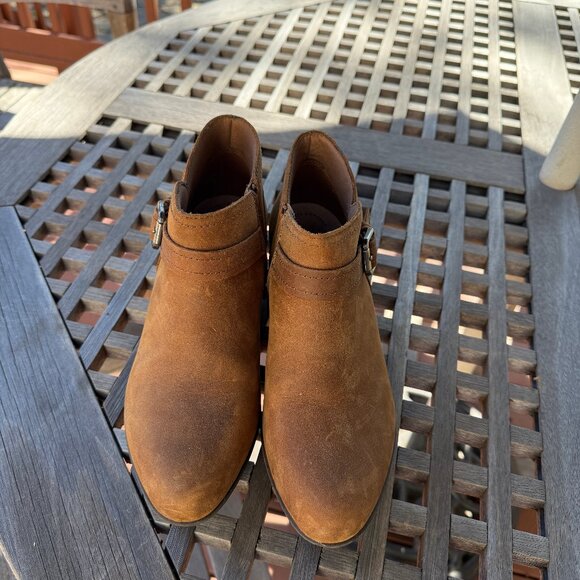 CLARKS Nubuck Ankle Booties - Picture 6 of 9